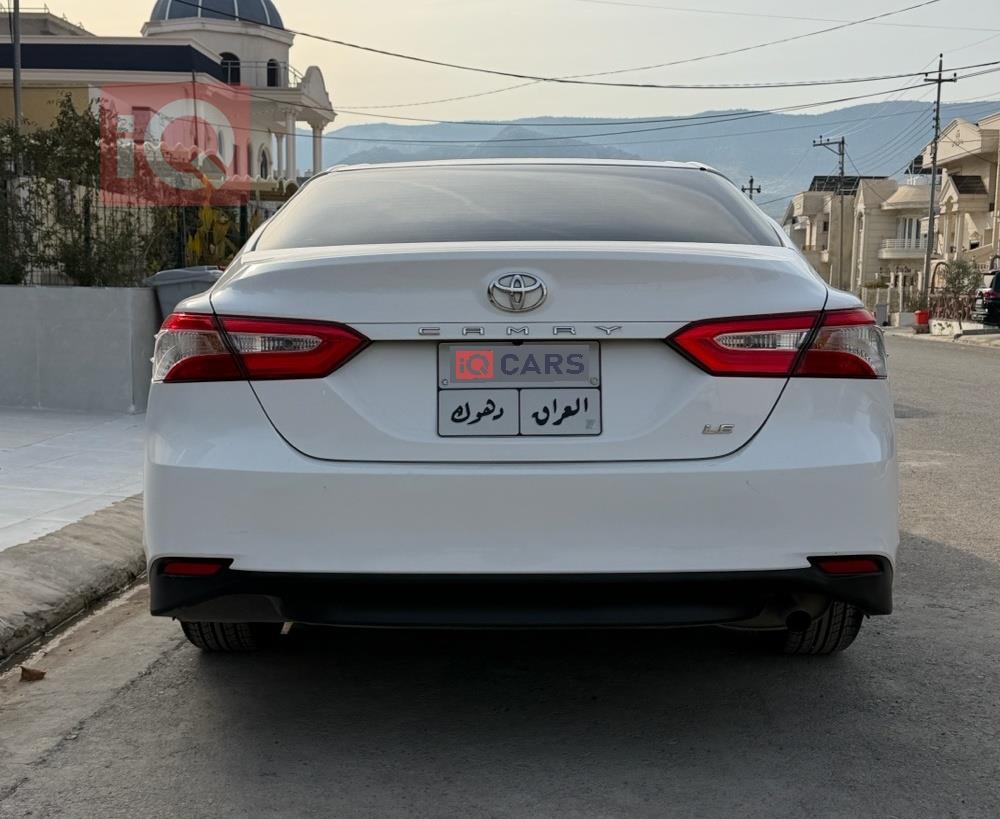 تۆیۆتا کامری